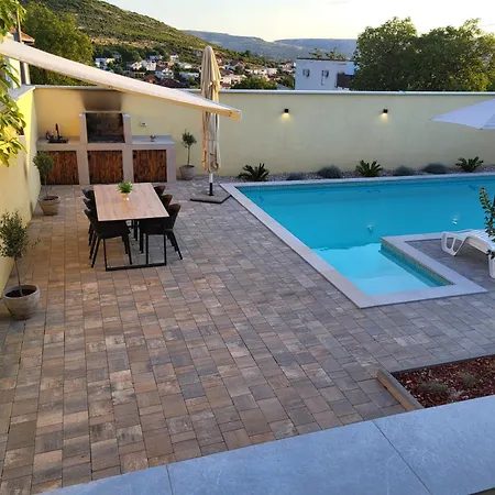 Bona - Private Pool Oasis Villa